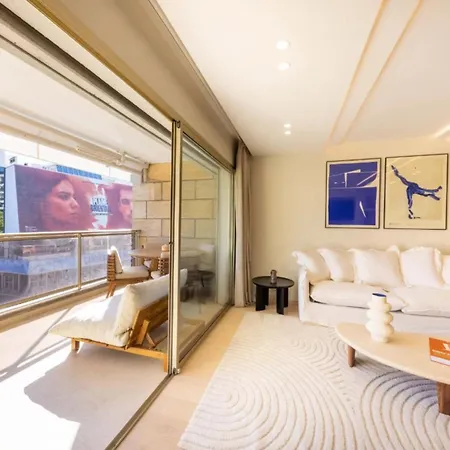 Ref 2065 - Stunning Modern On The Croisette For Rent Appartamento *