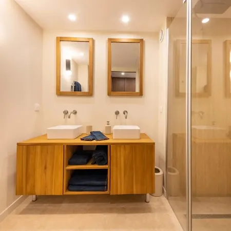 Ref 2065 - Stunning Modern On The Croisette For Rent Appartamento